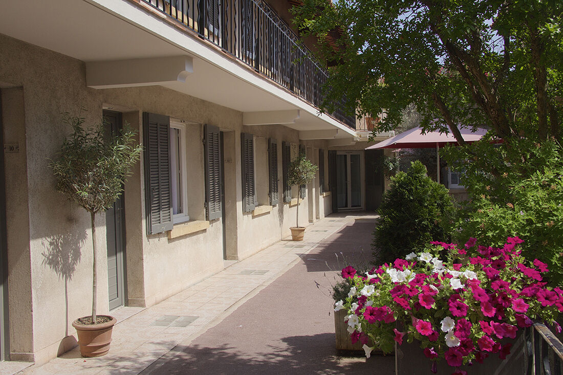 Le Concorde Hotel Екс ан Прованс Екстериор снимка